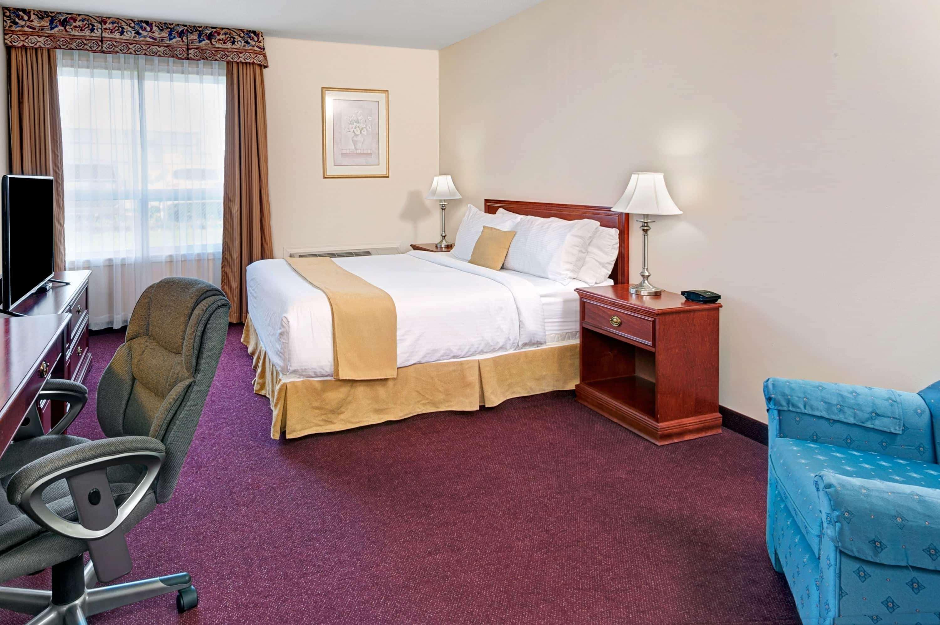 Quality Inn & Suites Edmonton International Airport Leduc Eksteriør billede