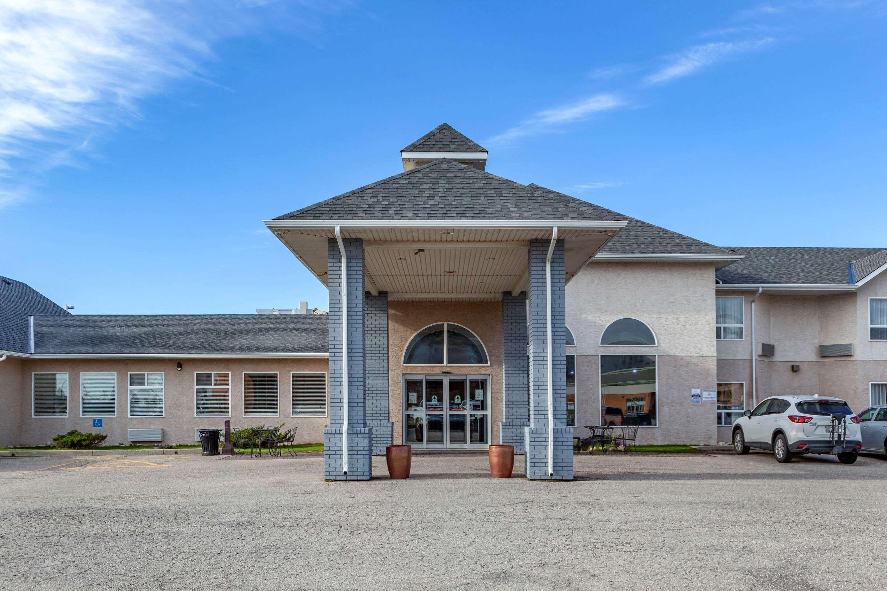Quality Inn & Suites Edmonton International Airport Leduc Eksteriør billede