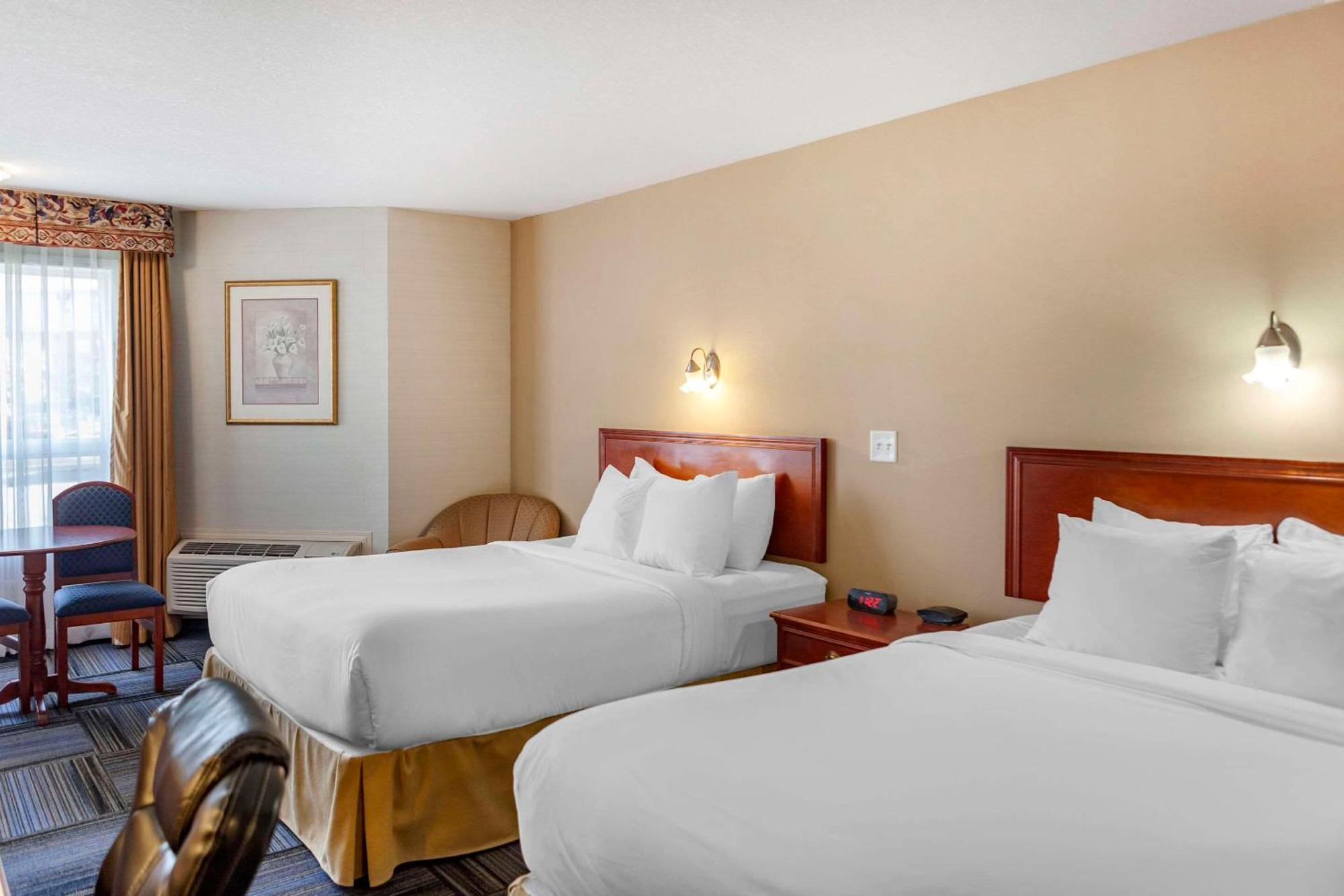 Quality Inn & Suites Edmonton International Airport Leduc Eksteriør billede