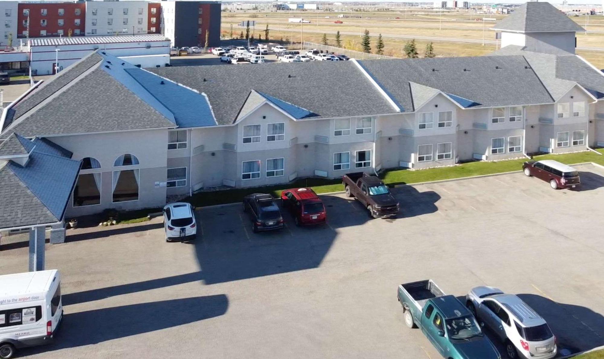 Quality Inn & Suites Edmonton International Airport Leduc Eksteriør billede