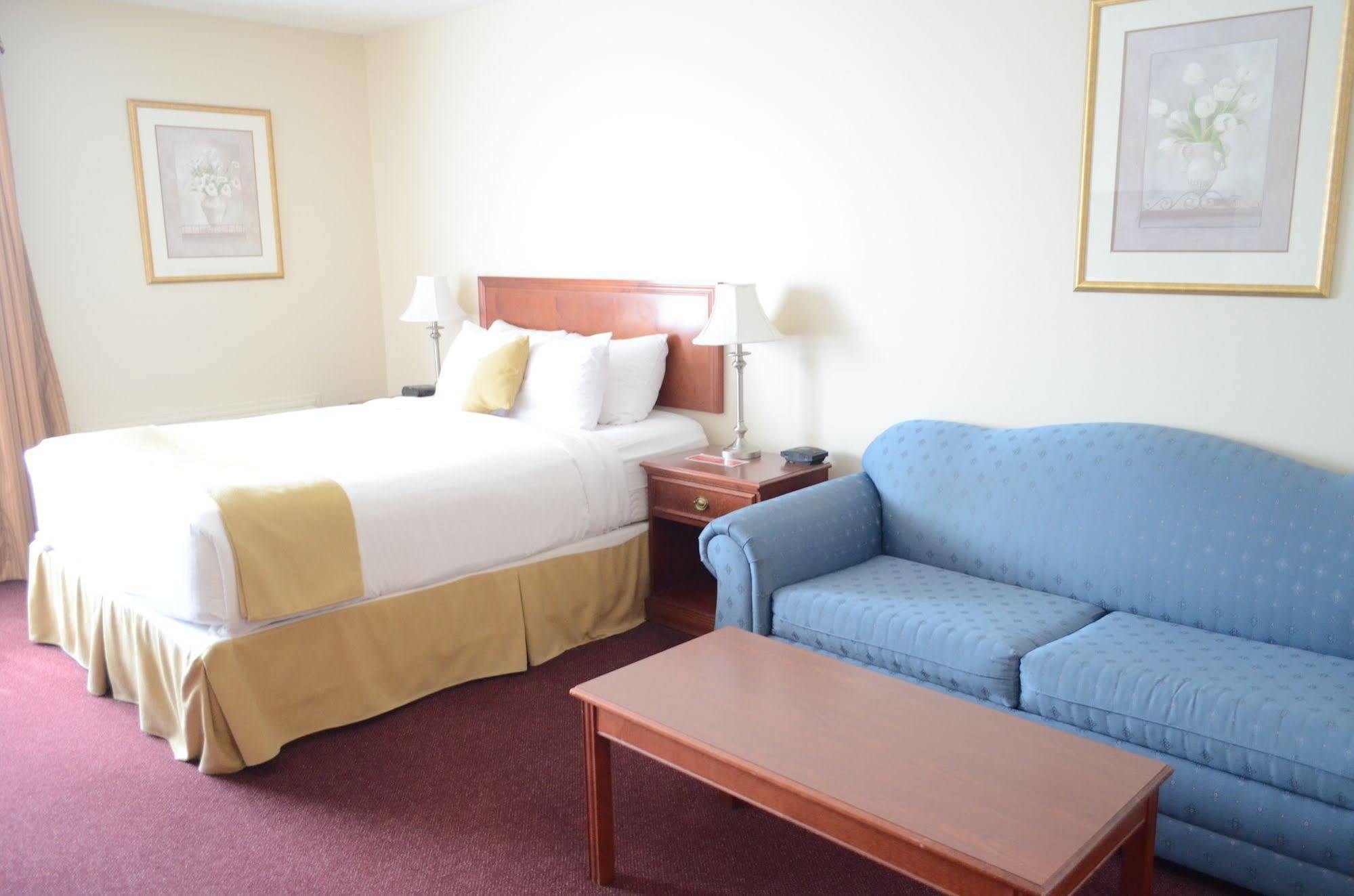 Quality Inn & Suites Edmonton International Airport Leduc Eksteriør billede