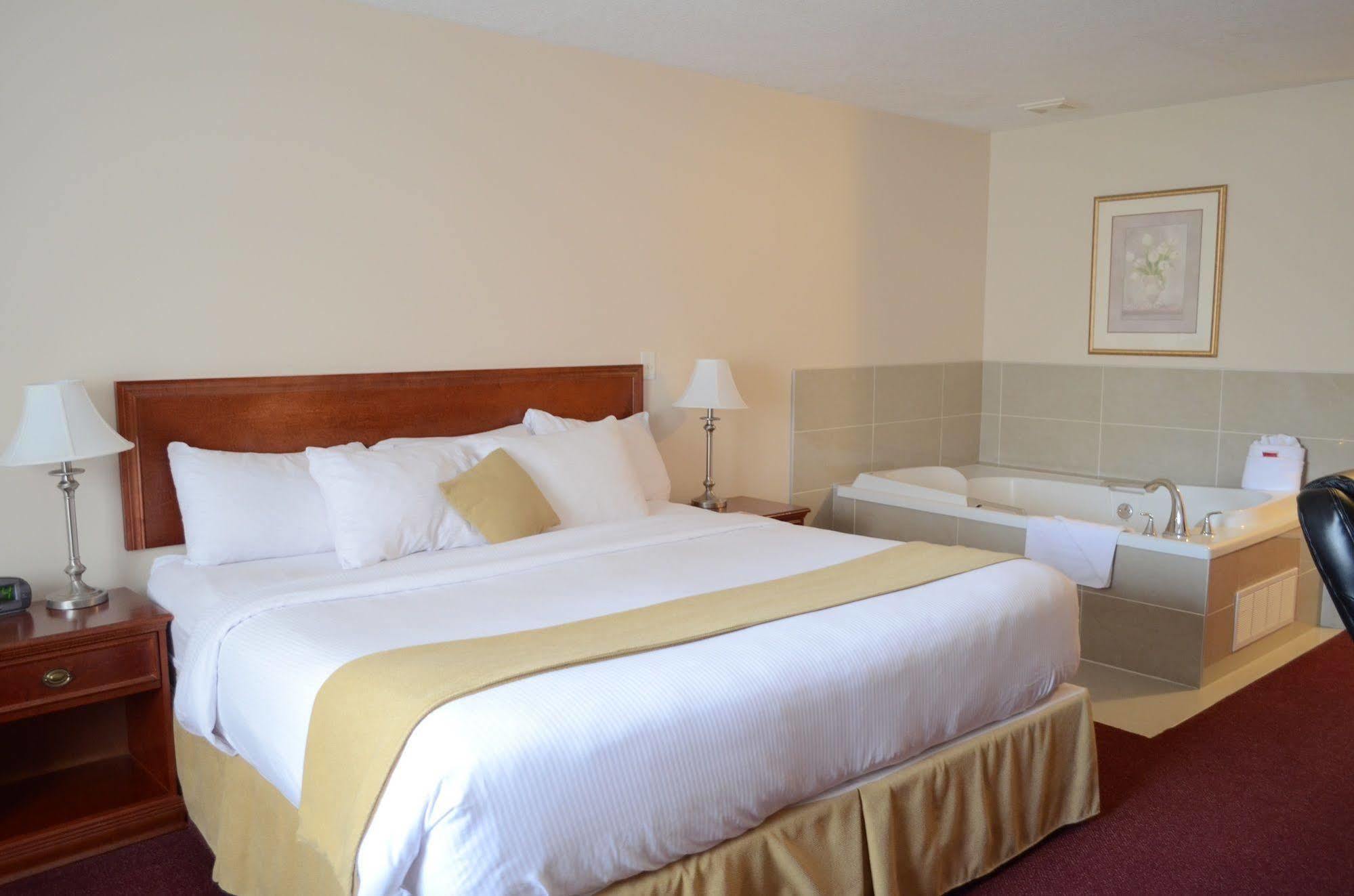 Quality Inn & Suites Edmonton International Airport Leduc Eksteriør billede
