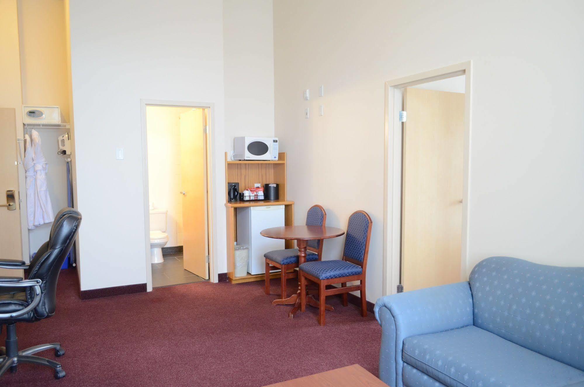 Quality Inn & Suites Edmonton International Airport Leduc Eksteriør billede