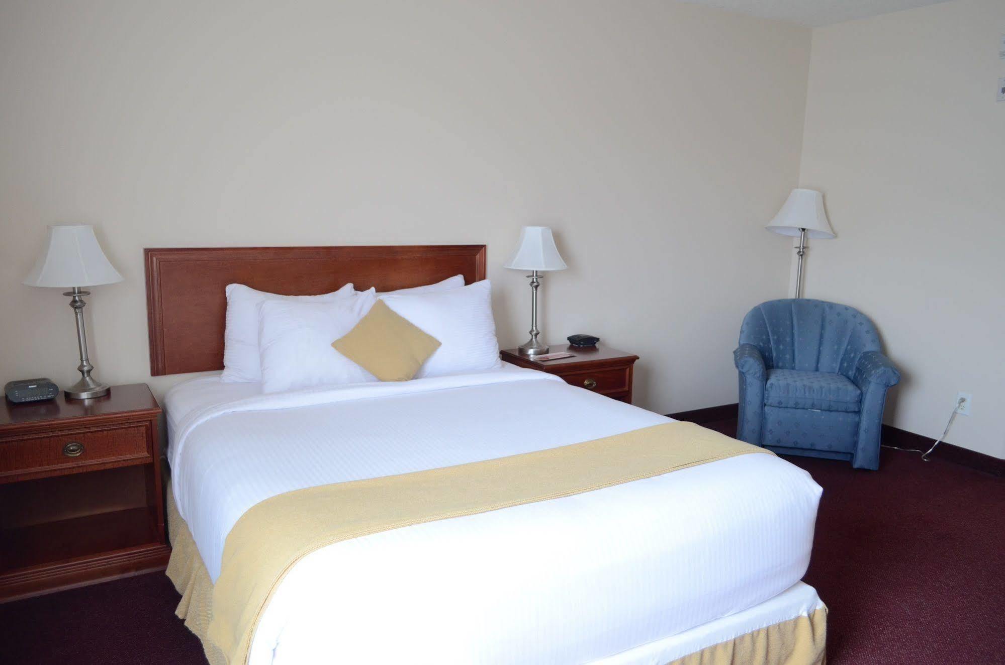 Quality Inn & Suites Edmonton International Airport Leduc Eksteriør billede