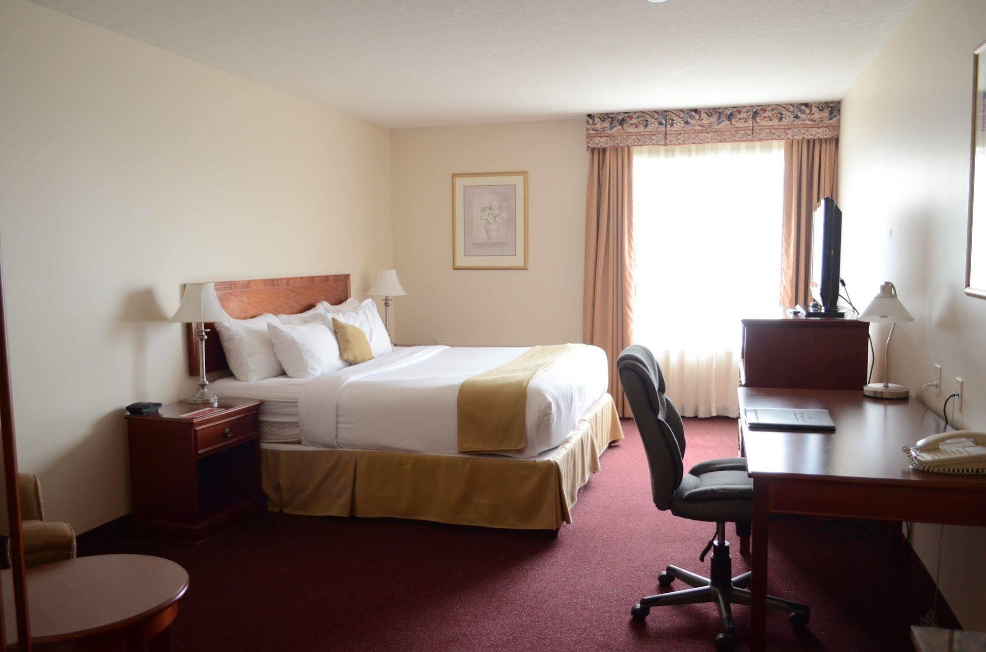 Quality Inn & Suites Edmonton International Airport Leduc Eksteriør billede